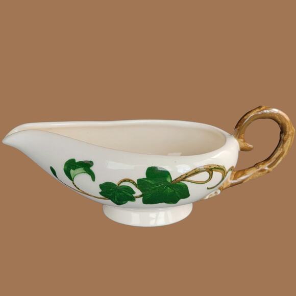Vintage 1950s Metlox California Poppytrail "Ivy" Pattern Gravy Boat - Picture 1 of 5